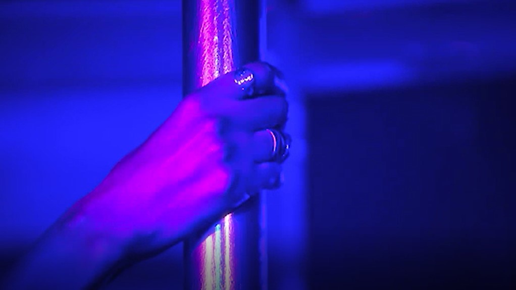 Teen denies mother's claims about dangerous lifestyle