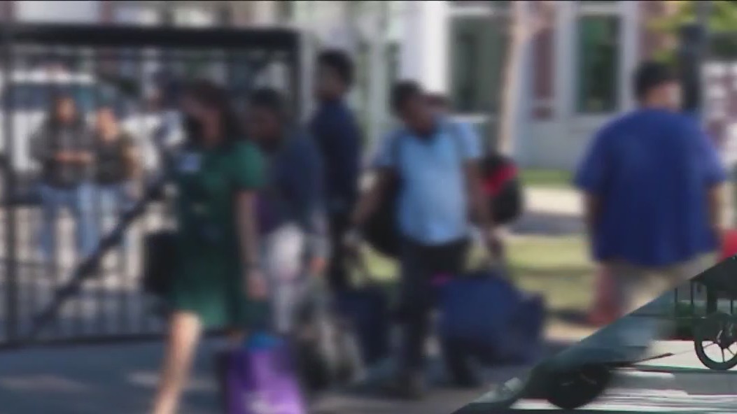 Migrants move to Greektown delayed