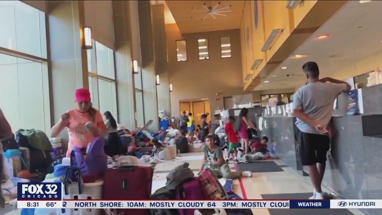 Chicago's migrant crisis reaches boiling point with few answers from city