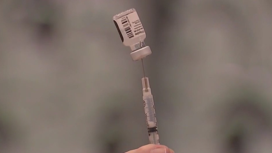 Chicago health officials urge residents to get new COVID-19 booster