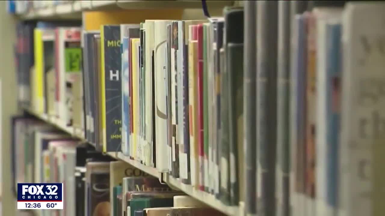 Chicago Public Library Foundation receives $250K grant to help close digital divide