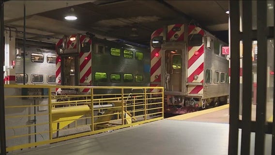 Stuck bridge delays Metra trains