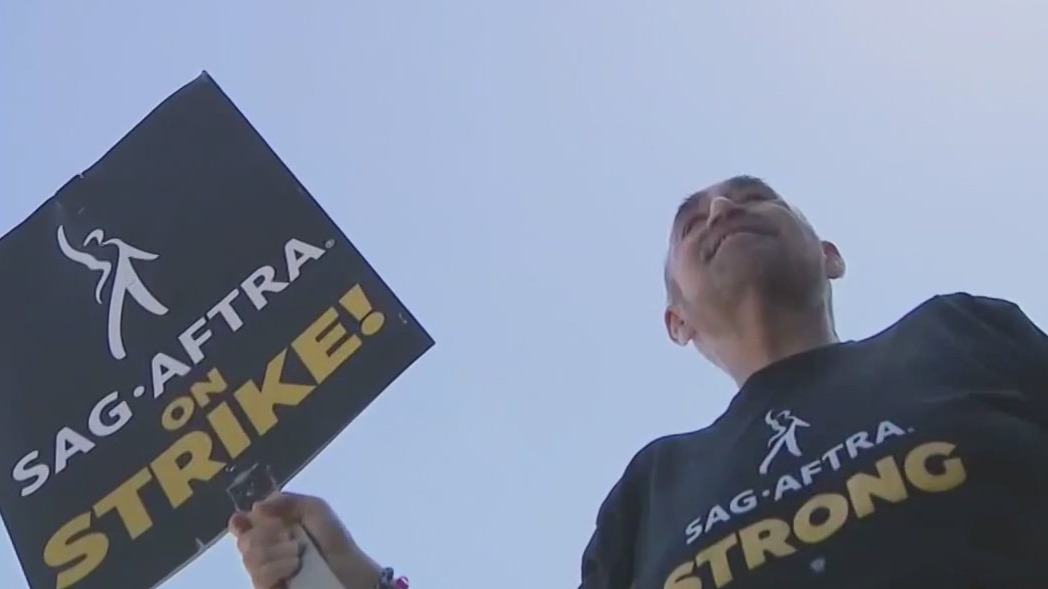 Writers, Hollywood Studies close to agreement to end strike