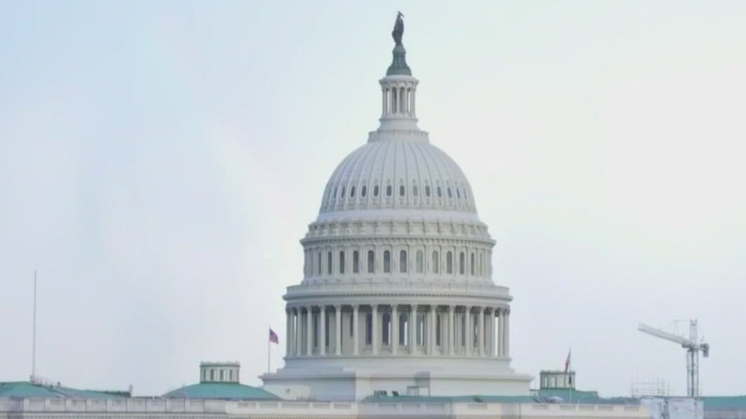 Government shutdown looms as lawmakers disagree on defense bill