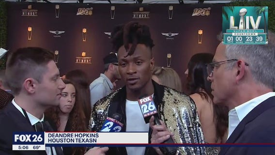 Ruben catches up with Texans players in Miami ahead of Super Bowl