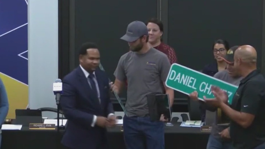 Aurora city workers honored for saving boy's life