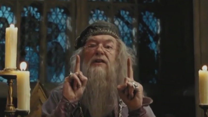 'Harry Potter' star Michael Gambon dies at 82