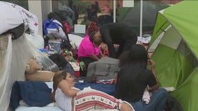 Over 700 migrants at Chicago's O'Hare Airport awaiting housing