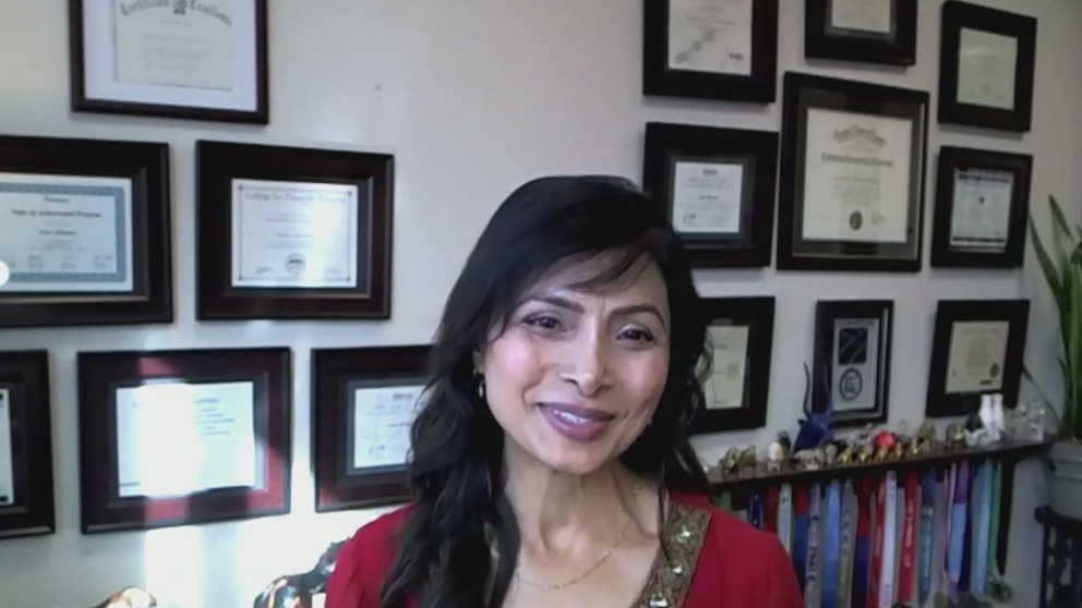 Crystal Lake woman to run 9th Chicago Marathon