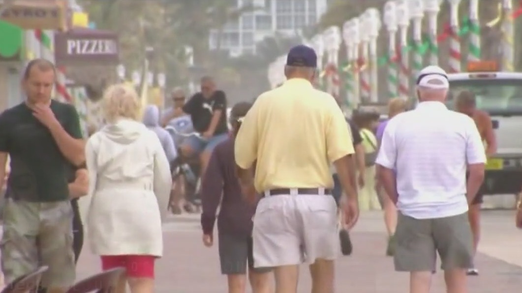 Senate lawmakers working to address America's retirement crisis