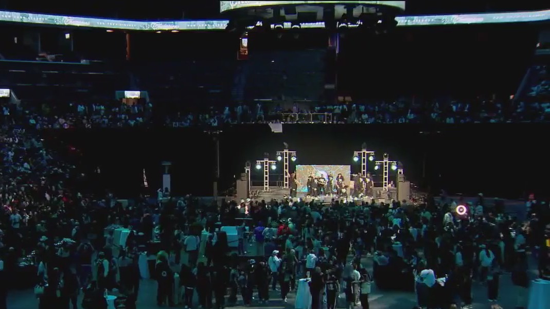 NY Liberty celebrates win at Barclays Center