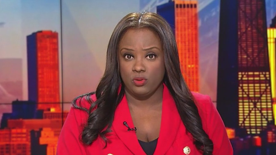 Chicago police respond to former Mayor Lori Lightfoot's home