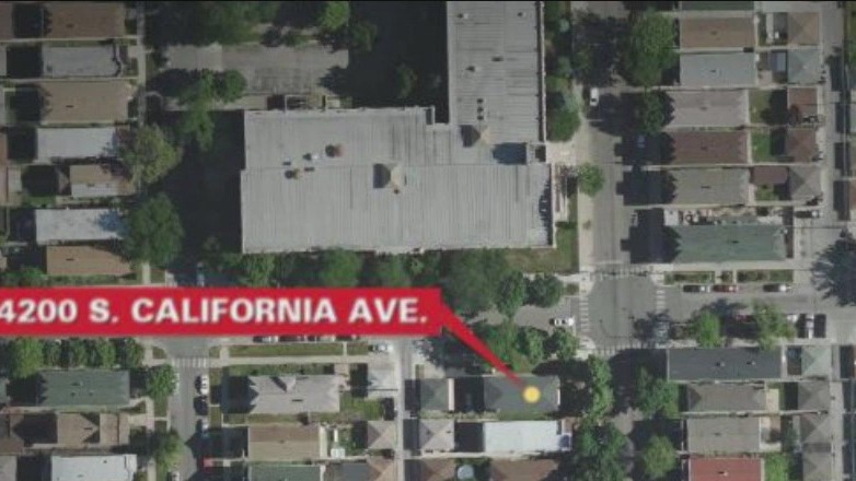 Man stabbed to death inside Chicago home