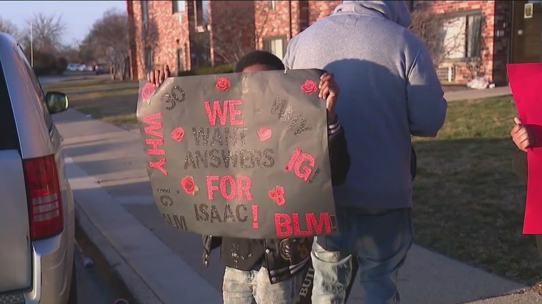 Family of Isaac Goodlow III protests ahead of Carol Stream Village Board meeting