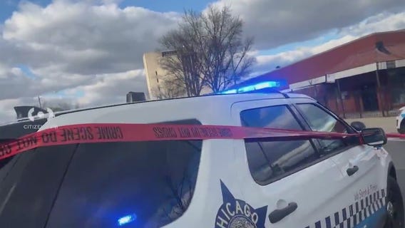 Man shot by Chicago police taken into custody following SWAT response