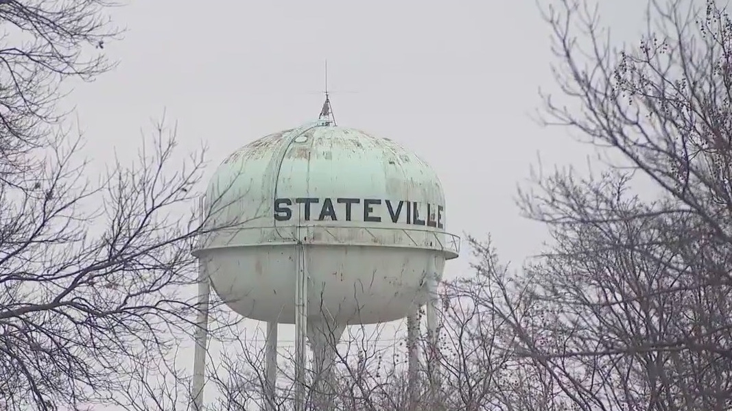 Illinois to tear down, rebuild Stateville prison