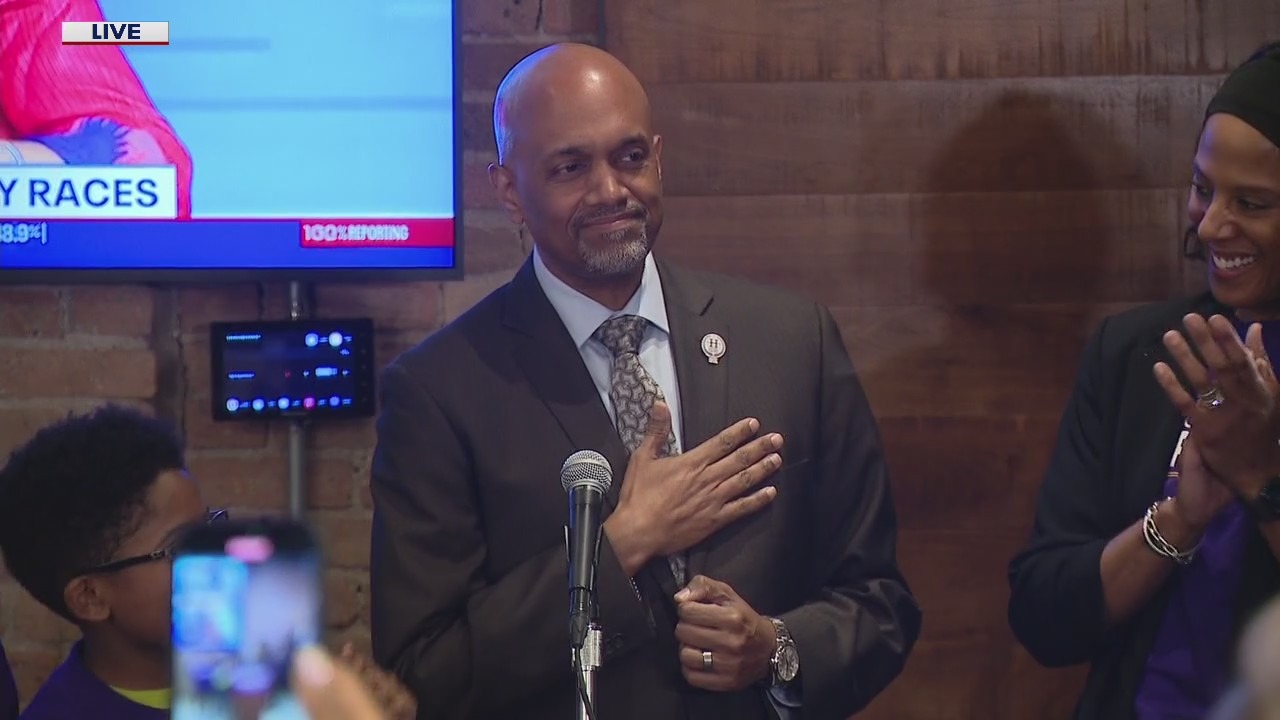 Clayton Harris III addresses supporters amid tight race