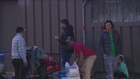 Chicago activists and aldermen push back against migrant shelter evictions