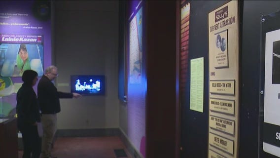 "A Night at Mister Kelly's" peels back the curtain on mid-20th century Chicago