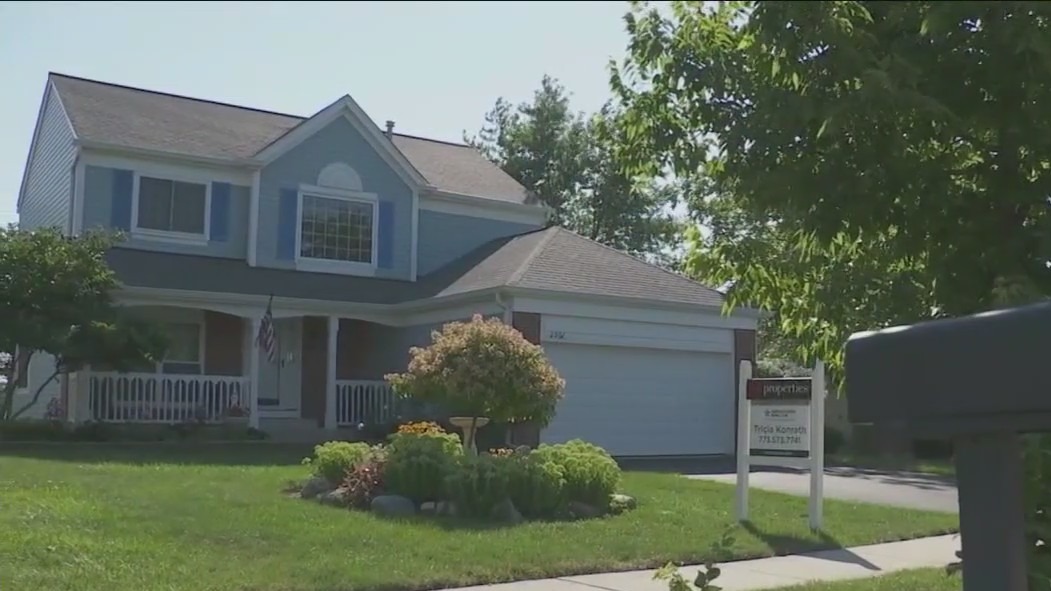 Real estate settlement rocks landscape