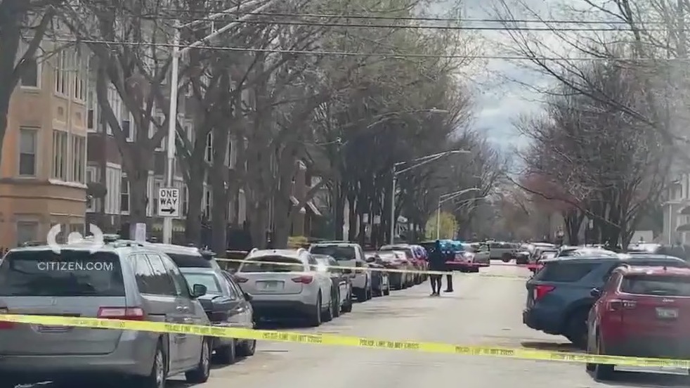 5 people, including newborn, hospitalized after shooting and crash in Gresham