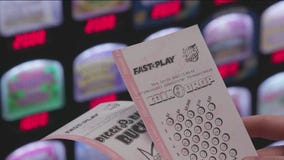 Illinois lottery player hits $985K jackpot