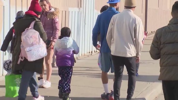 Chicago holds migrant evictions meeting