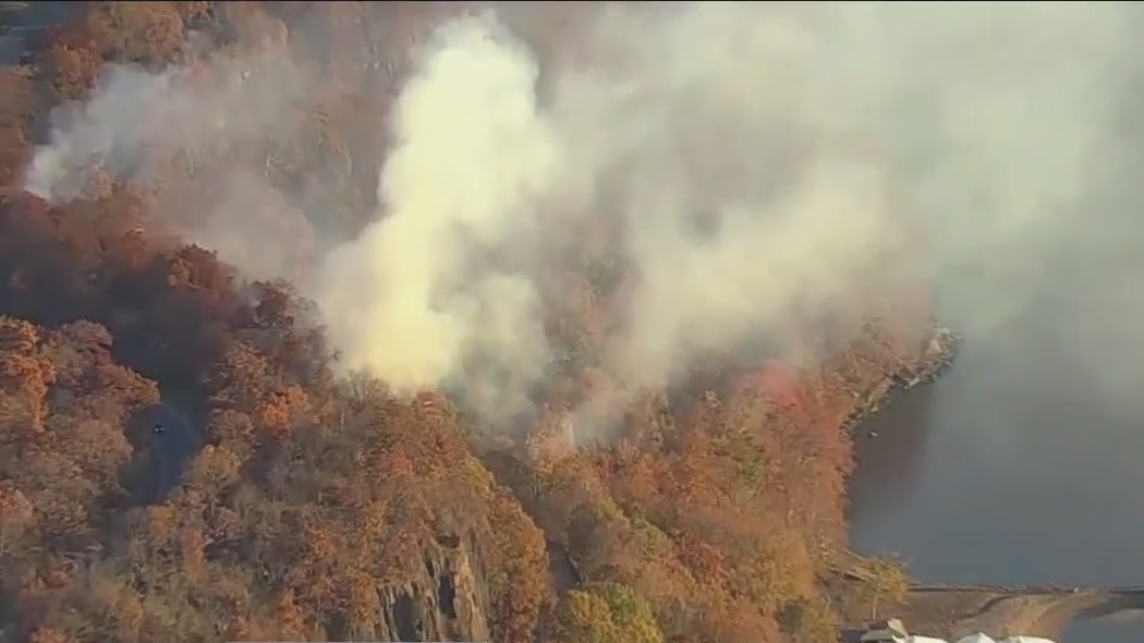 Wildfire sends smoke from NJ to NYC