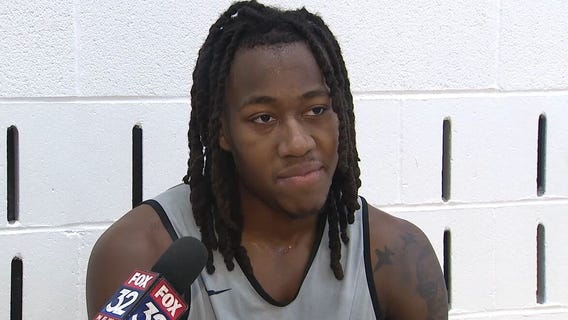 FOX 32's Tina Nguyen goes one-on-one with Bulls guard and Chicago native Ayo Dosunmu