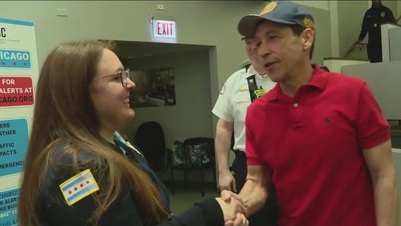 Local hero honored for saving retired Chicago firefighter: 'God was working through their hands'