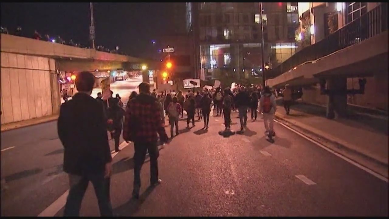 'We have a right': Illinois bill would crack down on roadway protesters