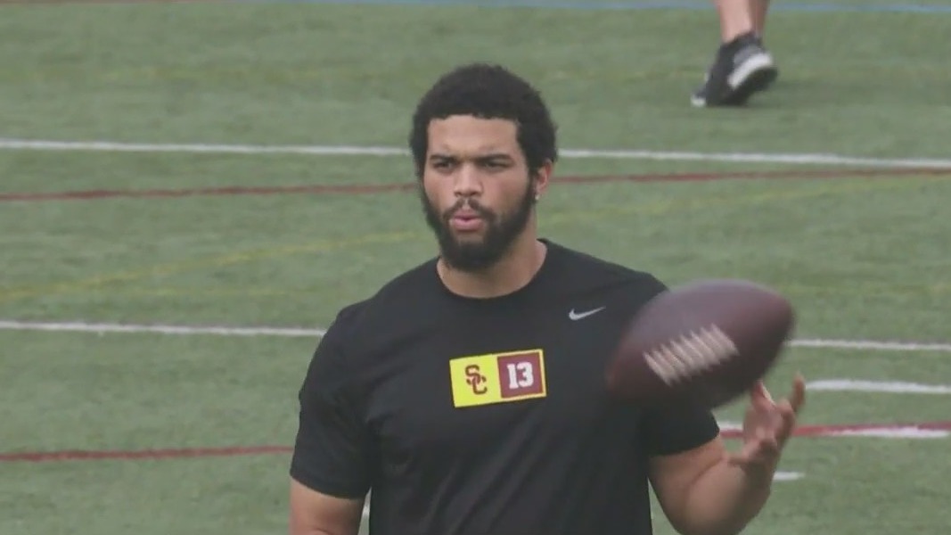 Chicago Bears play-by-play announcer Jeff Joniak explains the four D's for Caleb Williams