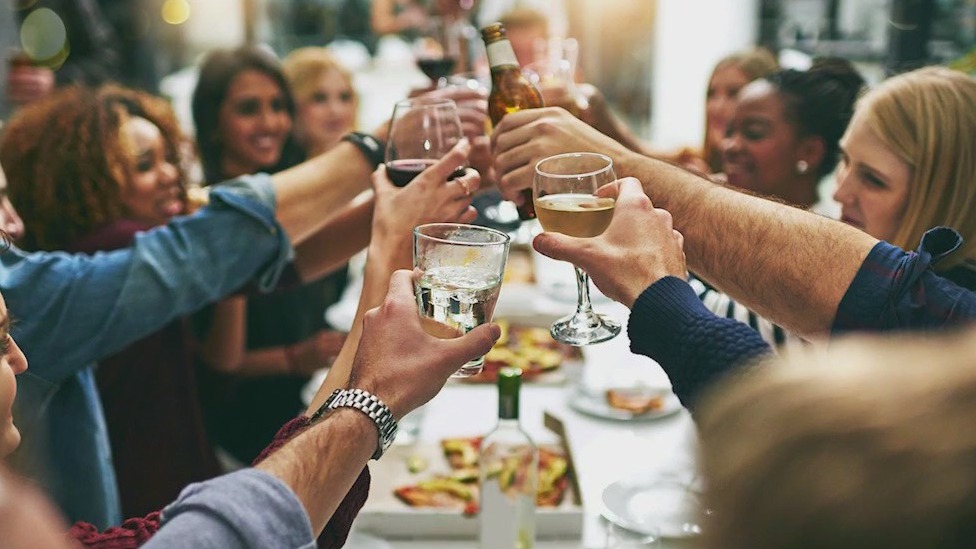 Dining Out for Life program to help Chicagoans living with HIV