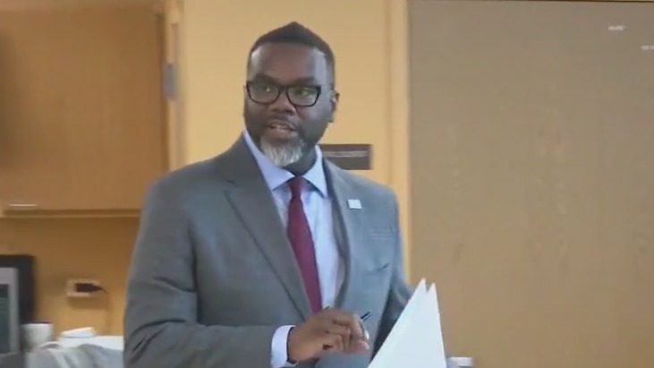 Chicago mayor backs out of fallen officer's funeral ? here's why