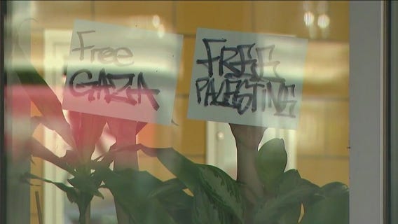 Chicago high school students join protests at University of Chicago