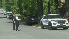 North Carolina shootout: 4 officers killed while serving warrant in Charlotte