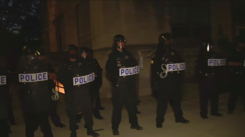 University of Chicago police arrive at student encampment
