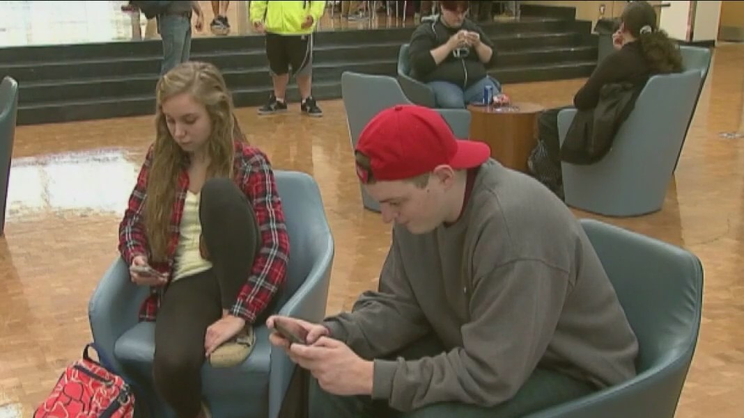 Experts release new screen time guidelines