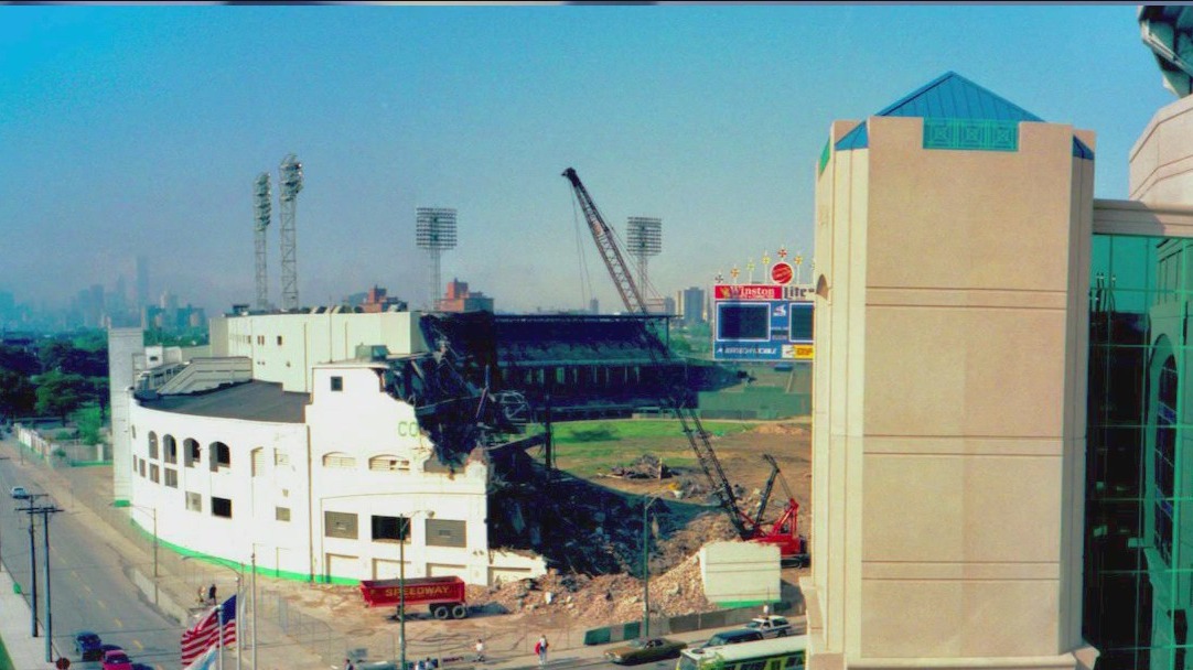 'Last Comiskey' book celebrates the charm, pageantry of former White Sox stadium