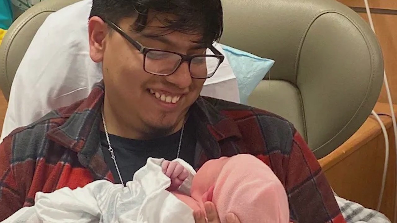 Community outraged after Chicago father gunned down as he headed to work