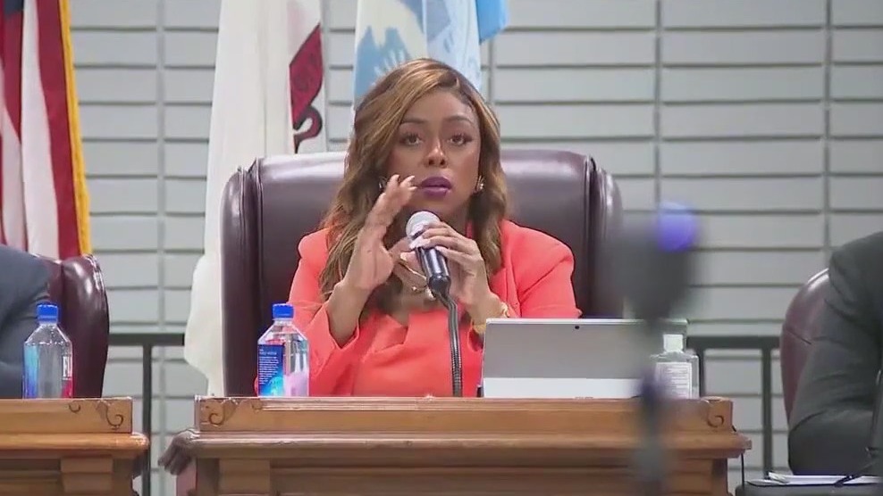 Lightfoot's role in Henyard investigation up for discussion at Dolton board meeting