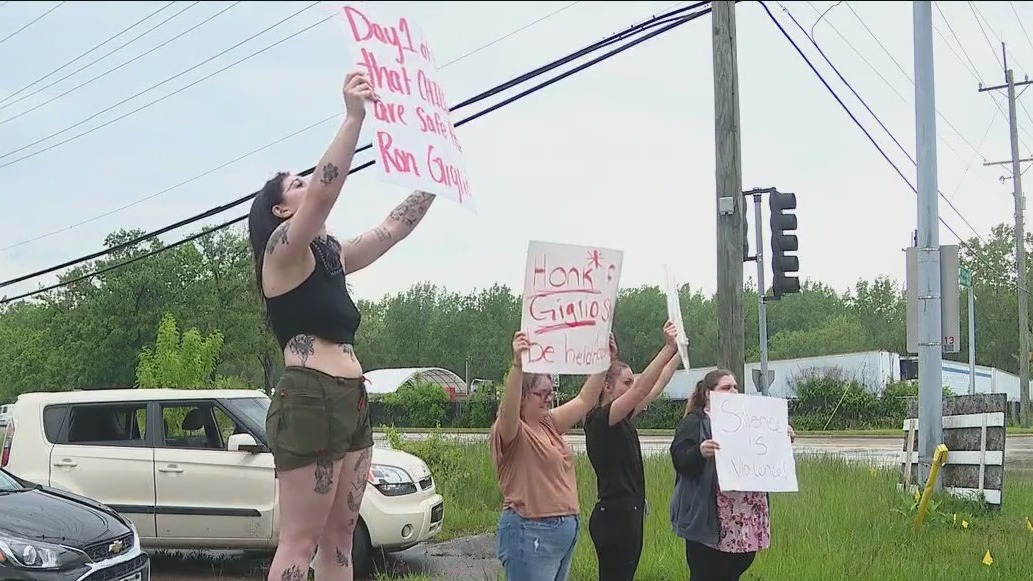 Allegations of sexual abuse surface against high school softball coach, teacher: Civil lawsuit filed