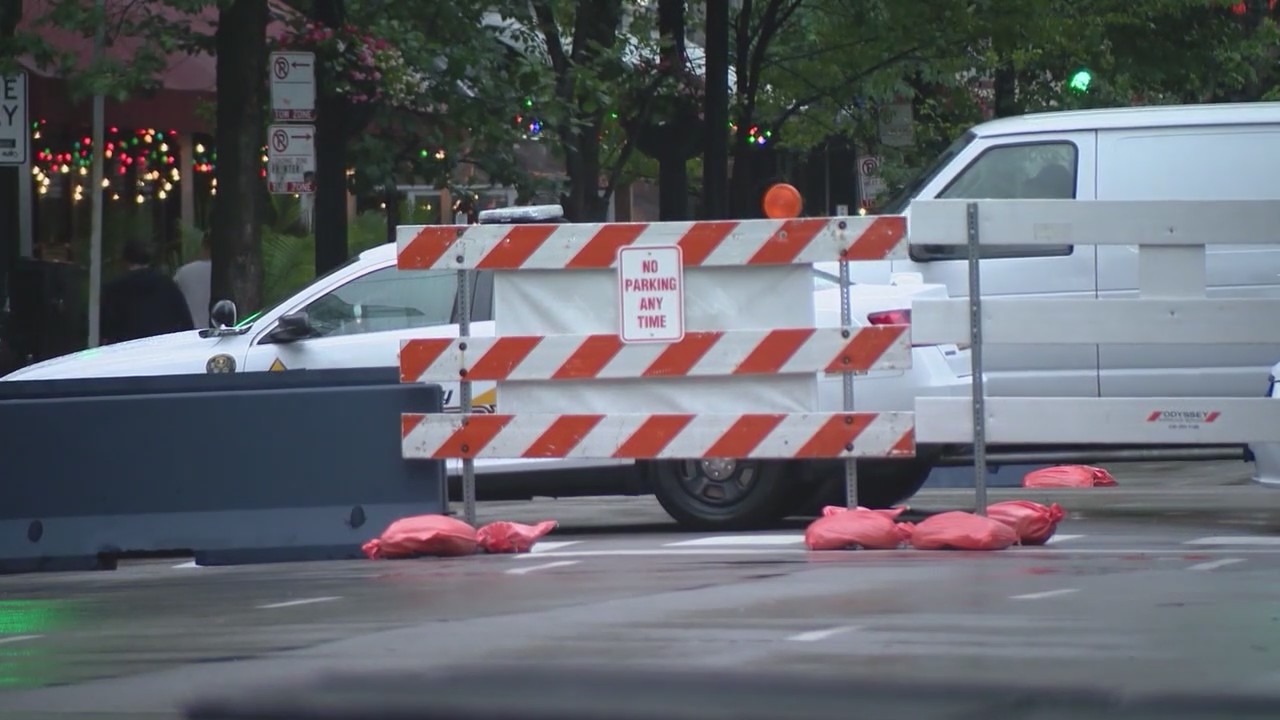 Chicago alderman criticizes decision to only partially close Clark St. for outdoor dining