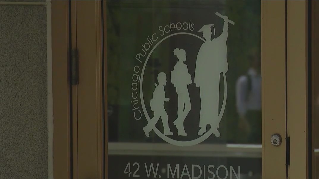 Chicago teachers head to state capital to request more funding