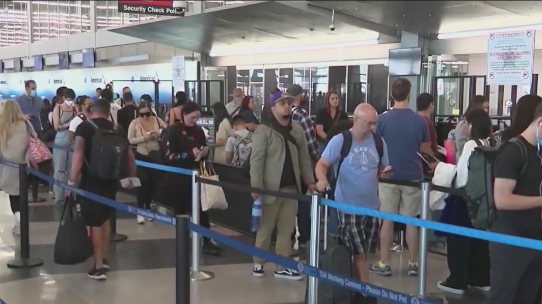 Travel surge begins for Memorial Day weekend