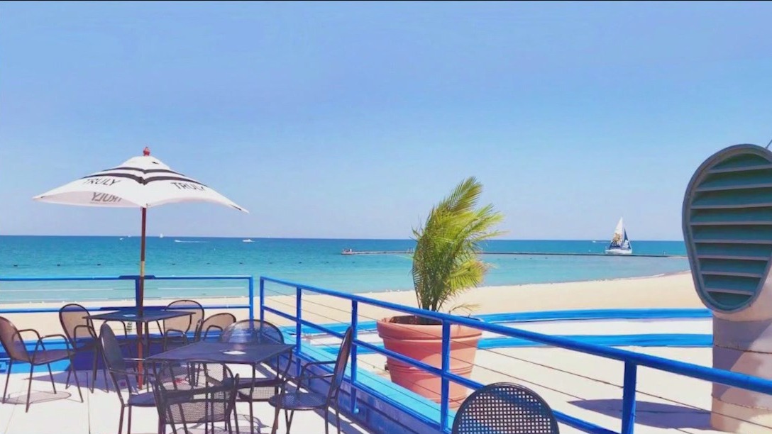 Good Day on the Road: Float over to Castaways Beach Club