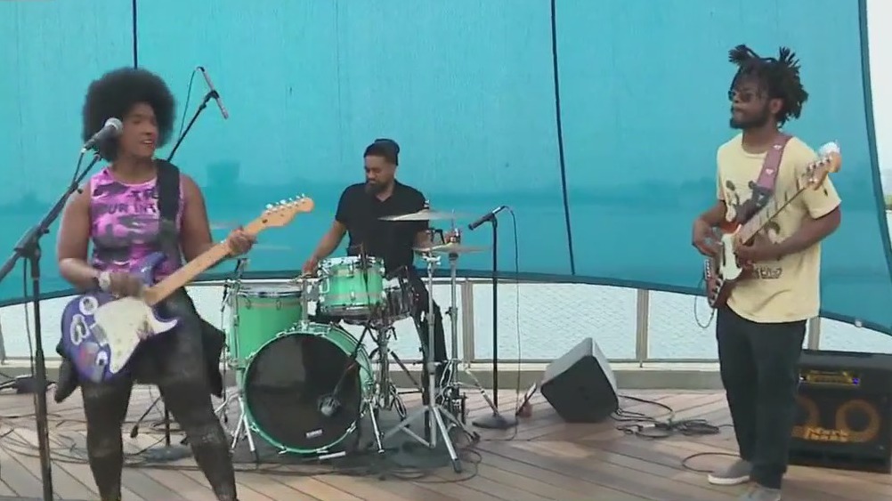 Good Day on the Road: Melody Angel performs at Navy Pier