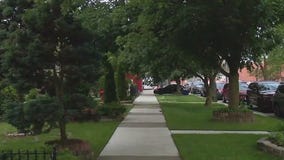 Chicago concealed carry holder shoots 3 men who attacked him