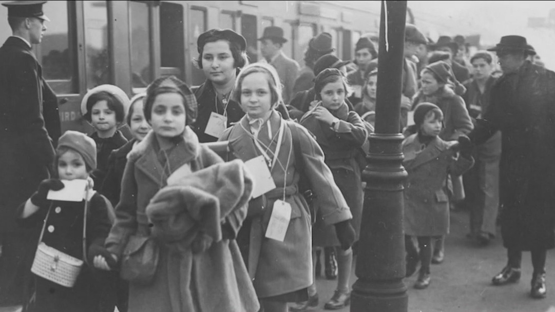 'Kindertransport' exhibit opens eyes at Illinois Holocaust Museum