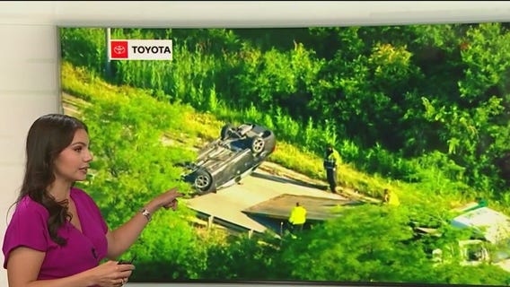 Car overturned on OB Eisenhower exit ramp in Broadview